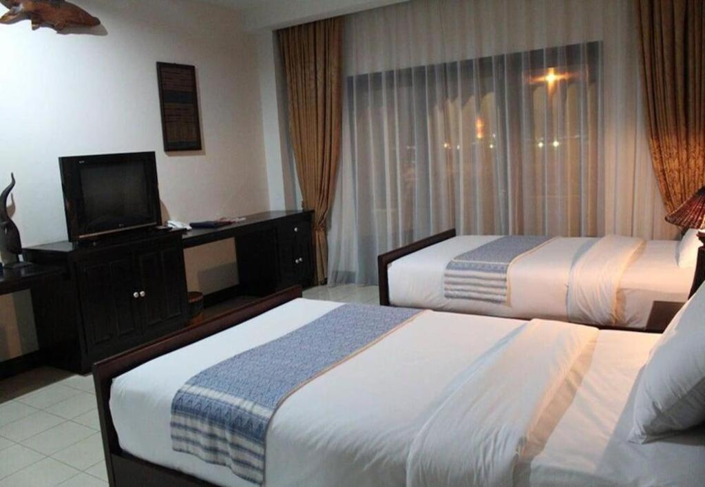 Daosavanh Resort & Spa Hotel Savannakhet Esterno foto